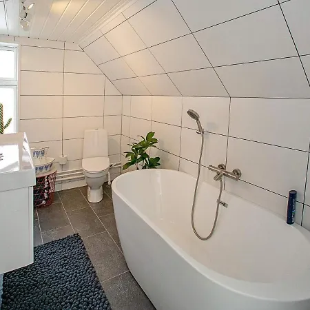 Otel Ix Tranekær
